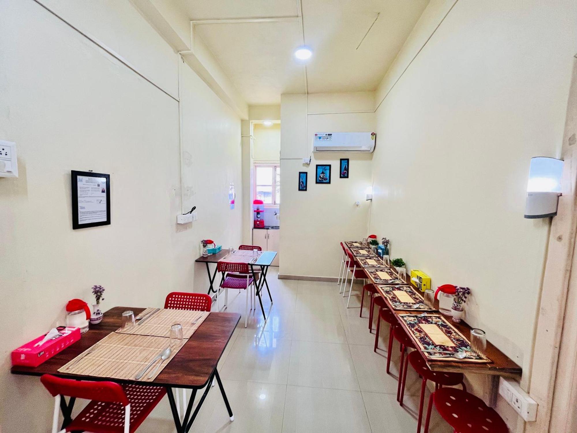 Aizawl Guest House Apartments Ngoại thất bức ảnh
