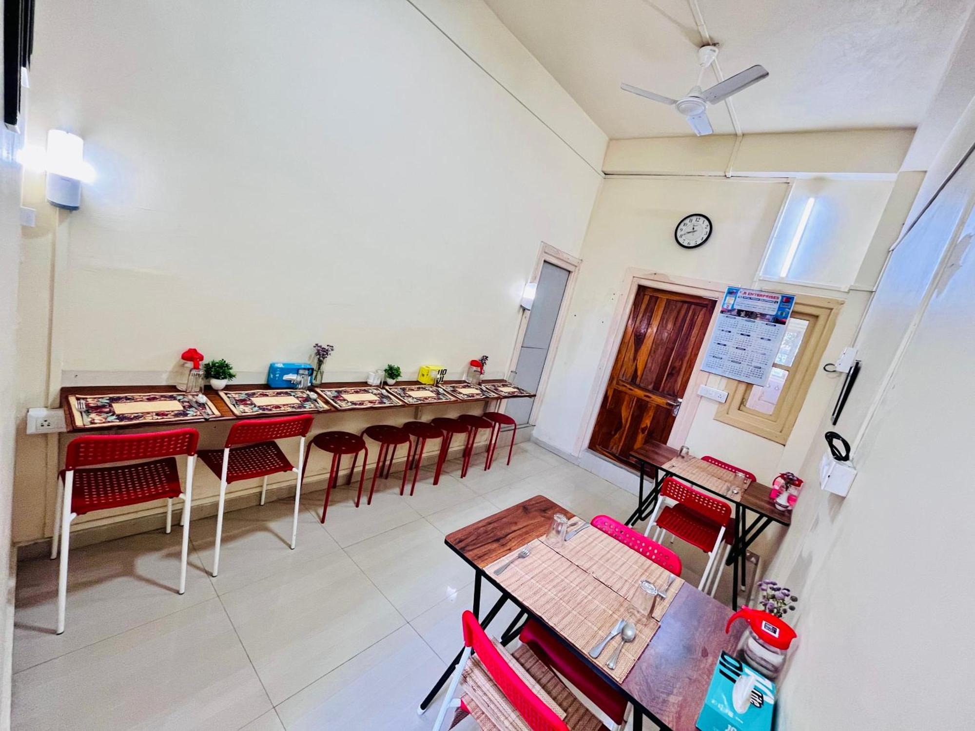 Aizawl Guest House Apartments Ngoại thất bức ảnh
