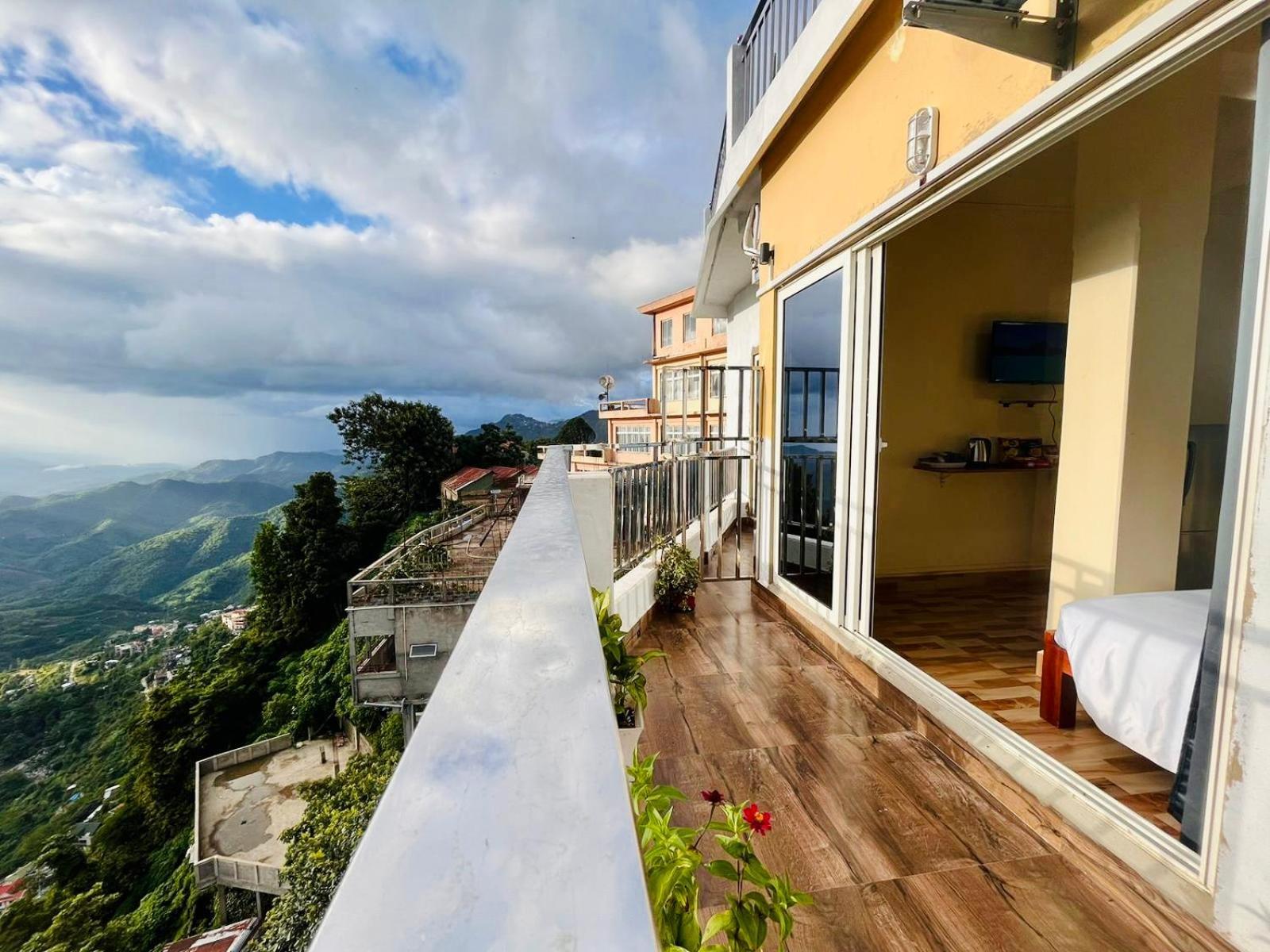 Aizawl Guest House Apartments Ngoại thất bức ảnh