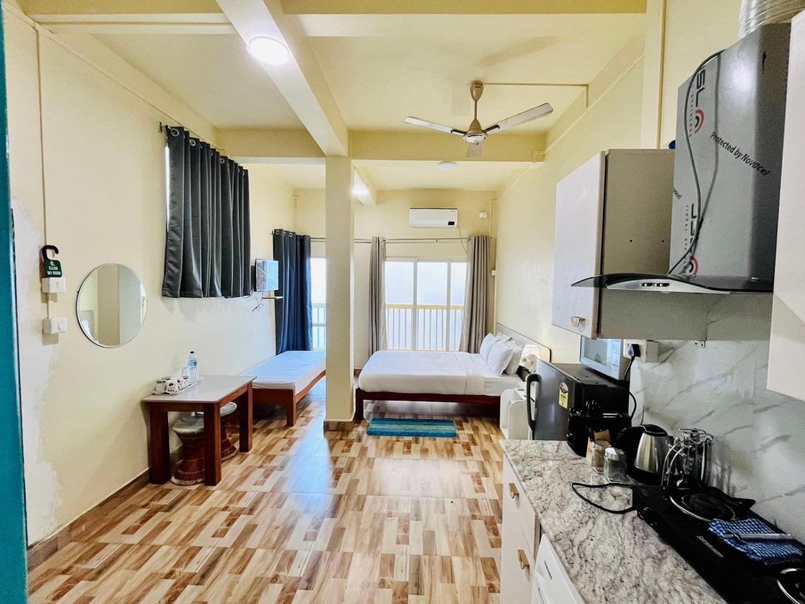 Aizawl Guest House Apartments Phòng bức ảnh